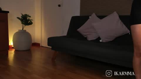 Snapshot of ikarmma chatting on 6, 10, 2025 Lua online show from 6, 10, 2025