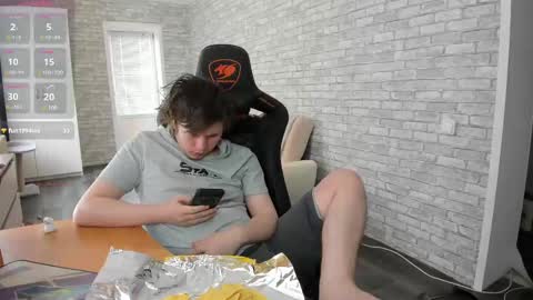 iliaskris online show from 2, 3, 2025