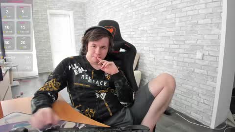 iliaskris online show from 10, 3, 2025