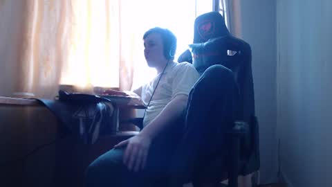 Snapshot of iliaskrisloveee chatting on 7, 7, 2026 lord online show from 7, 7, 2026