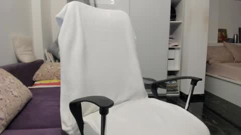 Snapshot of ilikefacial chatting on 25, 10, 2025 Bamby online show from 25, 10, 2025