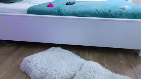 Snapshot of ilikeithaard chatting on 25, 9, 2025 Emma online show from 25, 9, 2025