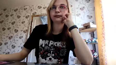 Sophie online show from 12, 6, 2026