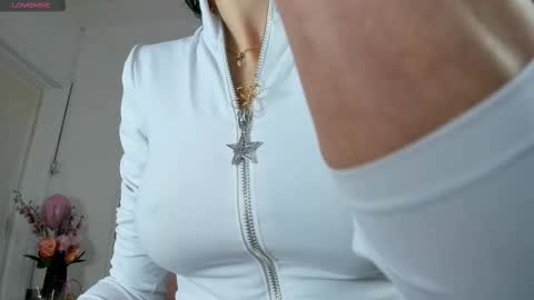 Snapshot of illegal_lorry chatting on 5, 3, 2025 illegal_lorry online show from 5, 3, 2025