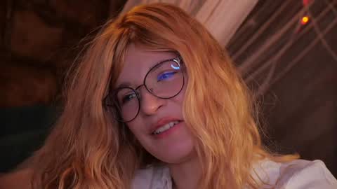 Lindsey and Candice online show from 4, 5, 2026