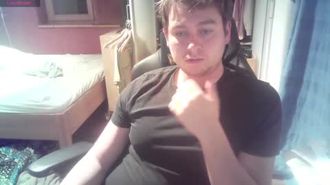 iloveyoutoo2000 online show from 2, 1, 2025