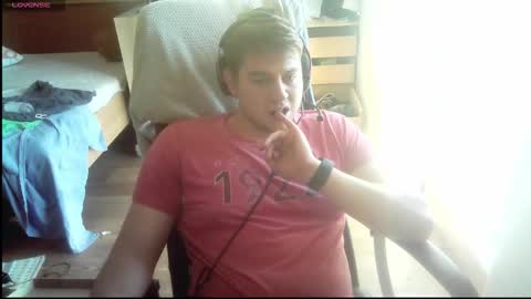 iloveyoutoo2000 online show from 18, 10, 2025