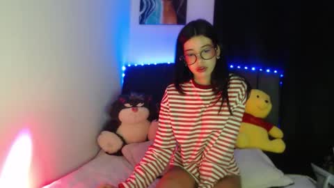 Ily Bea online show from 7, 4, 2026