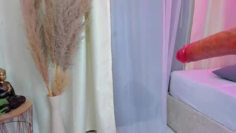 Snapshot of im__hanna chatting on 28, 11, 2025 hanna online show from 28, 11, 2025