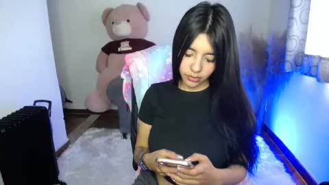 Snapshot of im_alyn chatting on 18, 11, 2025 Alyn online show from 18, 11, 2025