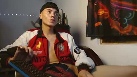 Snapshot of im_juanda chatting on 13, 12, 2024 im_juanda online show from 13, 12, 2024