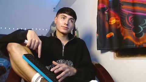 Snapshot of im_juanda chatting on 14, 12, 2024 im_juanda online show from 14, 12, 2024