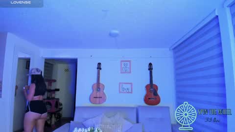 im_mariana online show from 9, 4, 2026