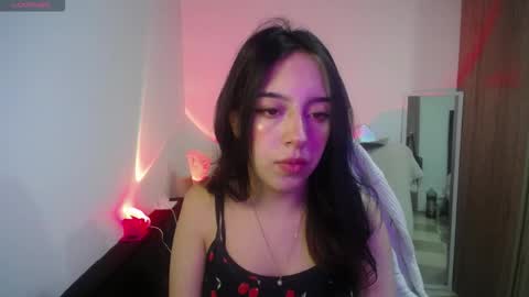 Snapshot of im_misssilver chatting on 15, 10, 2025 im_misssilver online show from 15, 10, 2025