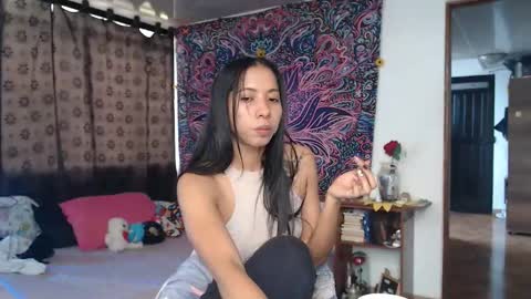 Snapshot of im_moonlight chatting on 27, 10, 2025 Cutie pie online show from 27, 10, 2025