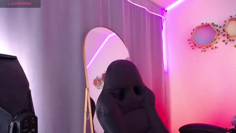 Jade Rosse online show from 29, 10, 2025