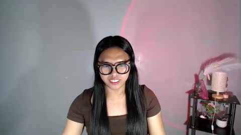 Snapshot of im_ur_girl_demure chatting on 29, 5, 2026 kyline online show from 29, 5, 2026