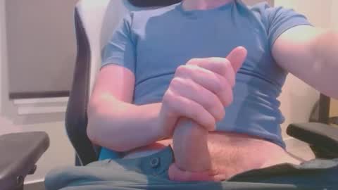 Snapshot of imanobody2u chatting on 8, 4, 2026 imanobody2u online show from 8, 4, 2026