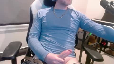 Snapshot of imanobody2u chatting on 28, 4, 2026 imanobody2u online show from 28, 4, 2026