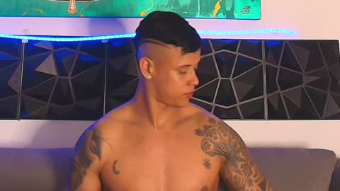 Snapshot of imconor chatting on 1, 2, 2025 imconor online show from 1, 2, 2025