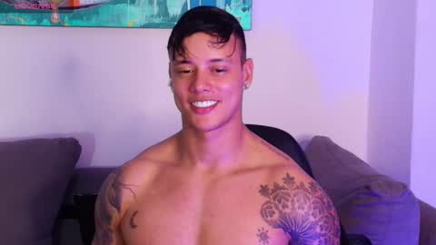 Snapshot of imconor chatting on 7, 11, 2025 imconor online show from 7, 11, 2025