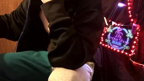 JJ online show from 15, 2, 2025