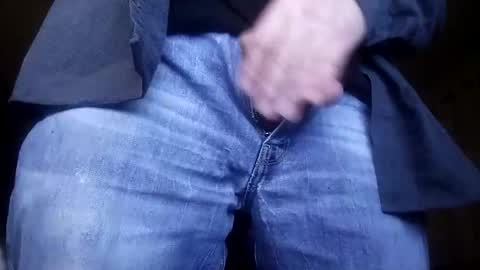 Iminyourroom online show from 7, 12, 2024