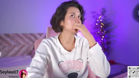 Snapshot of imjess_ chatting on 8, 11, 2025 imjess_ online show from 8, 11, 2025