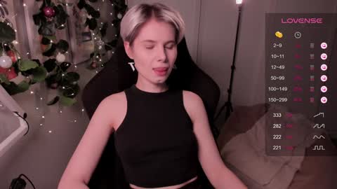 Snapshot of imnotmia chatting on 18, 12, 2024 Mia online show from 18, 12, 2024