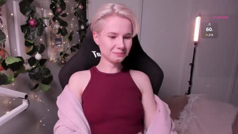 Snapshot of imnotmia chatting on 19, 1, 2025 Mia online show from 19, 1, 2025