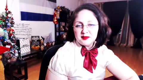 Snapshot of imperatrizasado chatting on 8, 12, 2024 Empress online show from 8, 12, 2024