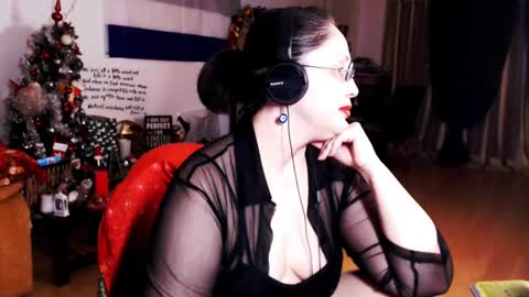 Snapshot of imperatrizasado chatting on 3, 2, 2025 Empress online show from 3, 2, 2025