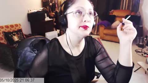 Snapshot of imperatrizasado chatting on 5, 10, 2025 Empress online show from 5, 10, 2025