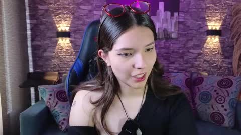 Karen  online show from 15, 9, 2025