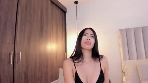 Snapshot of imsaraah chatting on 27, 11, 2025 sarah online show from 27, 11, 2025