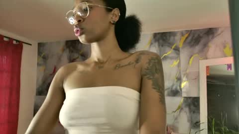 Snapshot of imselma chatting on 20, 6, 2026 Ill take a break see you later to light candles online show from 20, 6, 2026