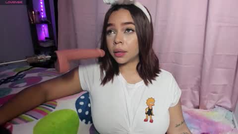 Snapshot of imsofivega chatting on 30, 10, 2025 Sofia Vega online show from 30, 10, 2025