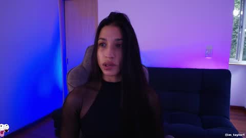 Snapshot of imtaylor__ chatting on 24, 10, 2025 TAYLOR online show from 24, 10, 2025