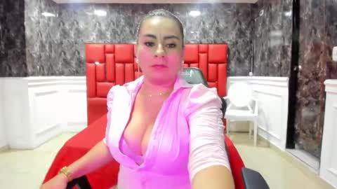 Snapshot of imyourdirtymilf chatting on 8, 10, 2025 Karina online show from 8, 10, 2025