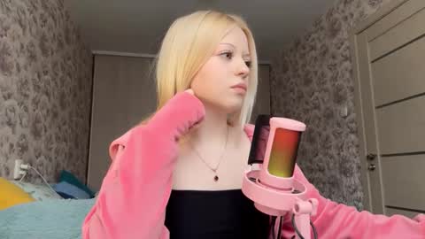 Lola online show from 19, 2, 2026