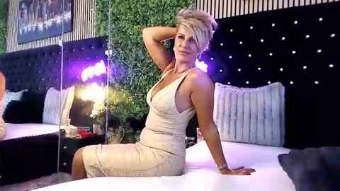 Snapshot of inanna_ishtar1 chatting on 12, 10, 2025 inanna_ishtar1 online show from 12, 10, 2025