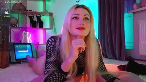  Dina  Help me reach 100 likes  online show from 10, 2, 2026