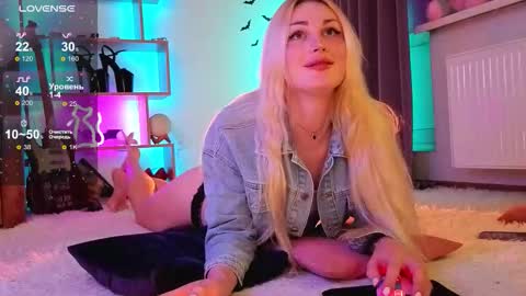  Dina  Help me reach 100 likes  online show from 21, 2, 2026