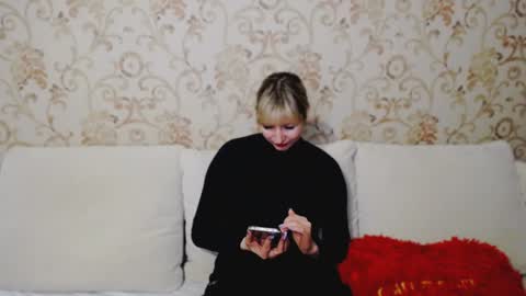 incredible_ariela online show from 17, 1, 2025