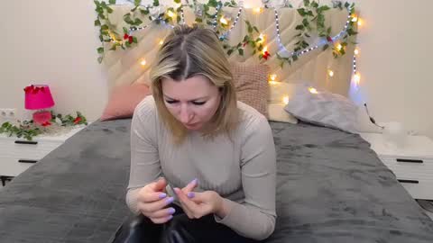 incredible_ariela online show from 27, 2, 2025