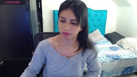 incubus_couple1 online show from 23, 2, 2025