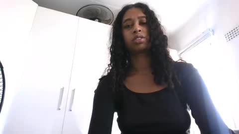 Snapshot of indanbella19 chatting on 18, 6, 2026 indanbella19 online show from 18, 6, 2026