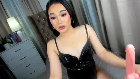 Snapshot of indestructabletrixie chatting on 24, 12, 2024 indestructabletrixie online show from 24, 12, 2024