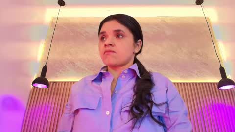 Snapshot of indi_catalina chatting on 3, 10, 2025 Indi Catalina online show from 3, 10, 2025