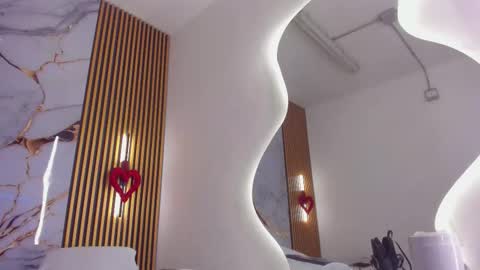 Indi Catalina online show from 24, 3, 2026